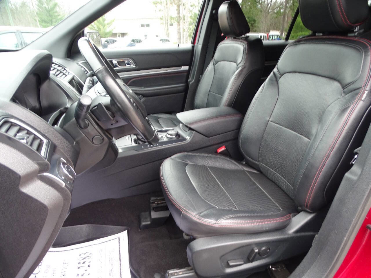 Used 2019 Ford Explorer Sport AWD/4WD image 2