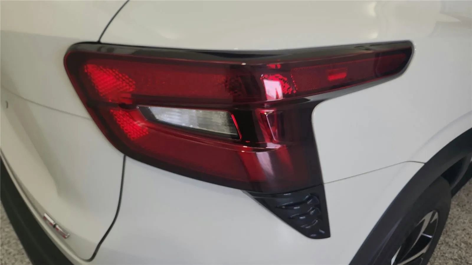 Used 2024 Chevrolet Trax RS w/ Driver Confidence Package image 35