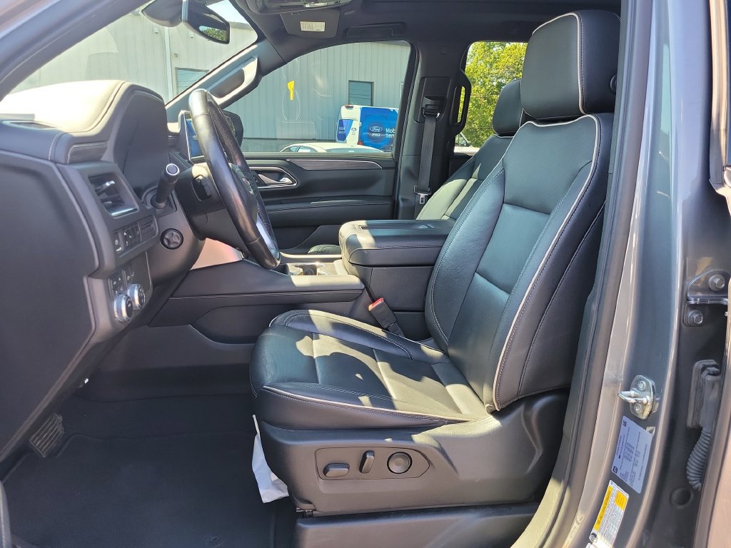 Used 2021 GMC Yukon SLT w/ SLT Premium Package AWD/4WD image 22