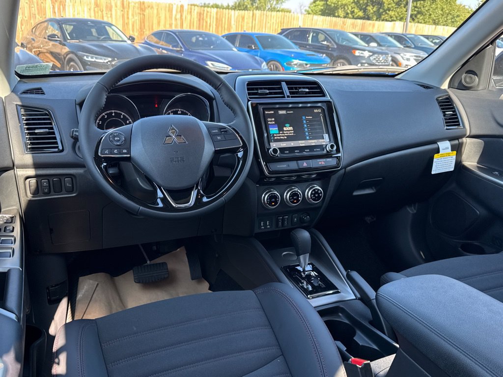 New 2027 Mitsubishi Outlander Sport SE FWD image 7
