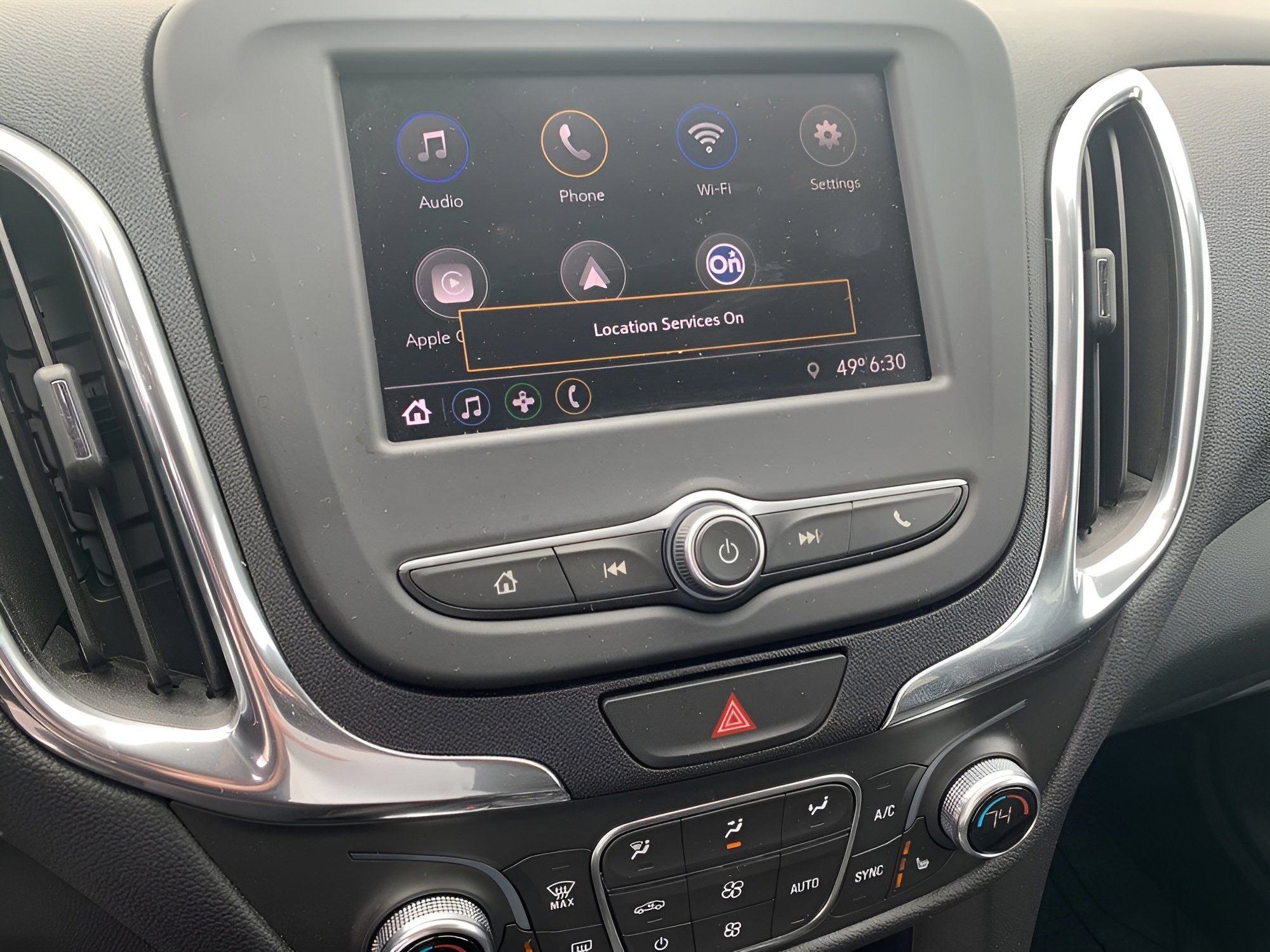Used 2020 Chevrolet Equinox LT AWD/4WD image 12
