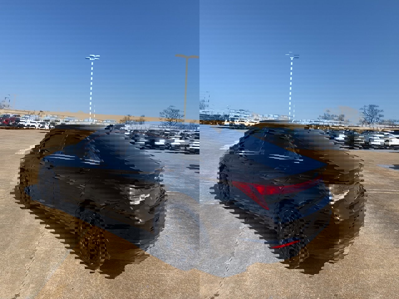 Used 2023 Hyundai Elantra SEL w/ Convenience Package image 5