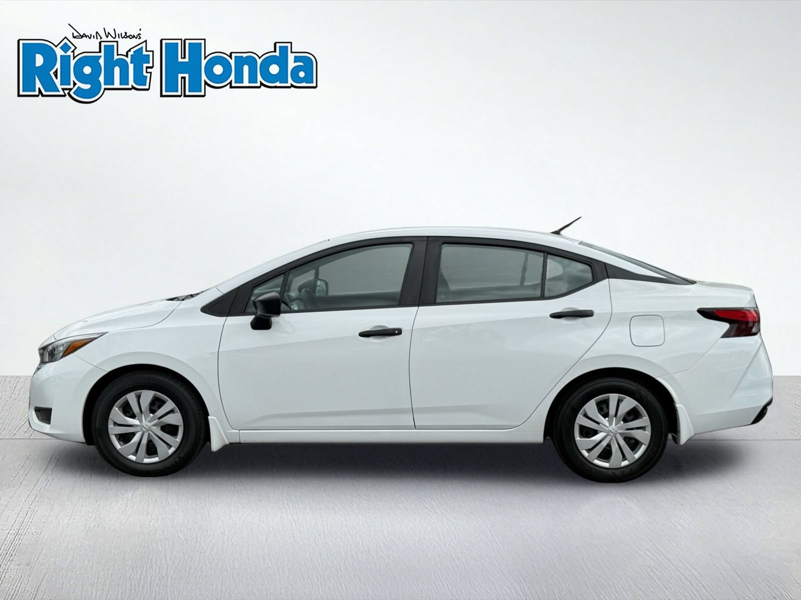 Used 2025 Nissan Versa S w/ Trunk Package FWD image 3