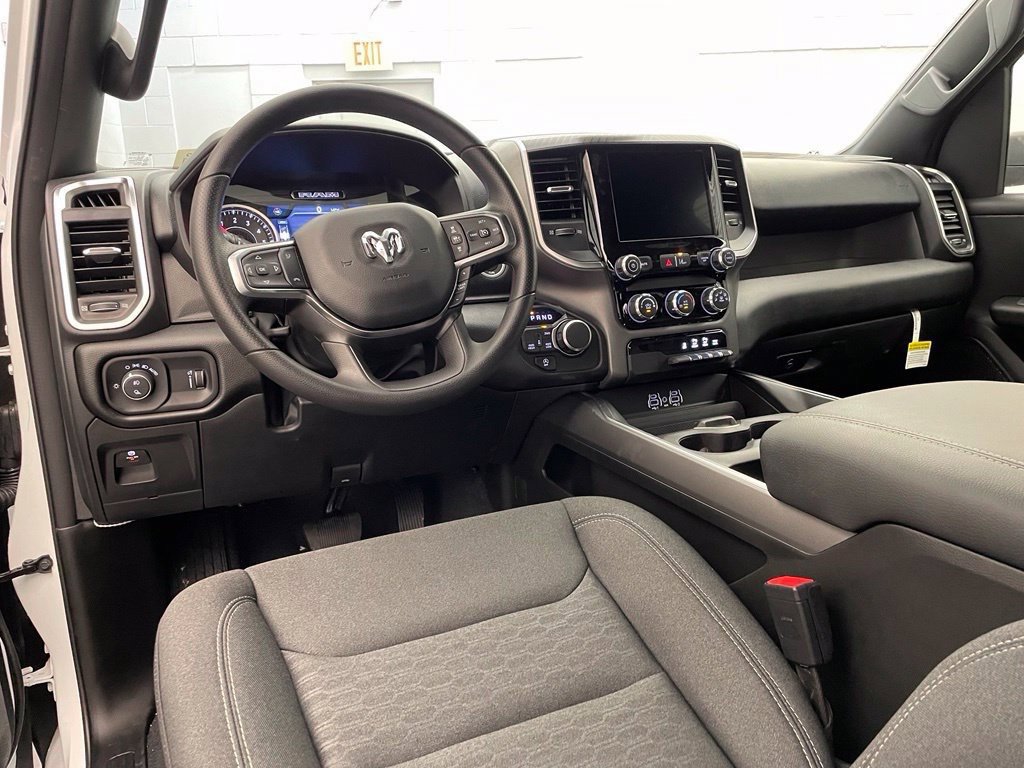 New 2026 RAM 1500 Express AWD/4WD image 12