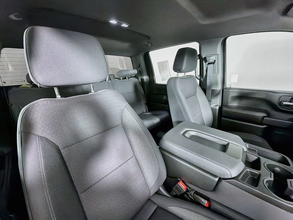 Used 2025 Chevrolet Silverado 2500 Custom w/ Custom Value Package AWD/4WD image 27