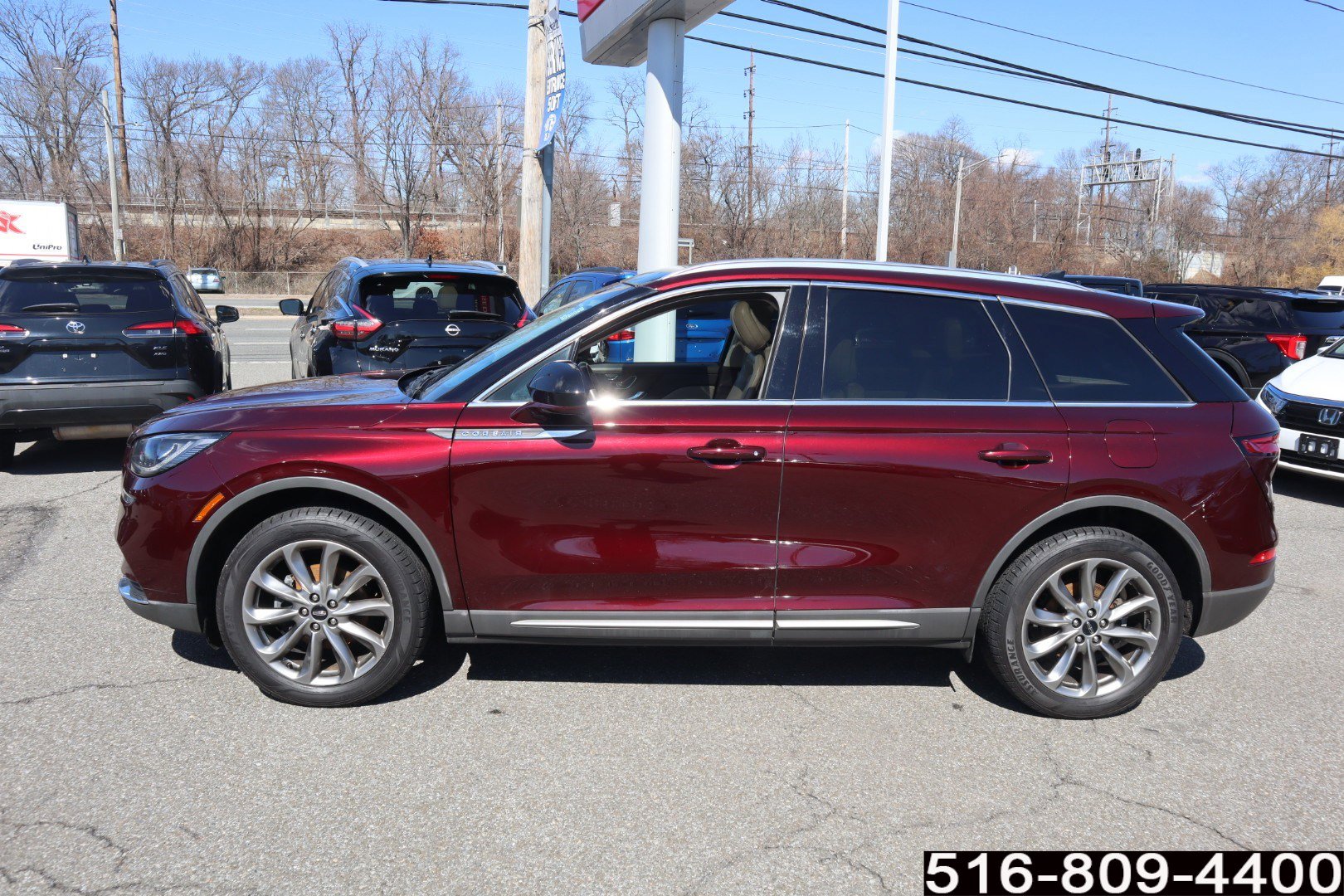 Used 2020 Lincoln Corsair AWD w/ Premium Package image 8