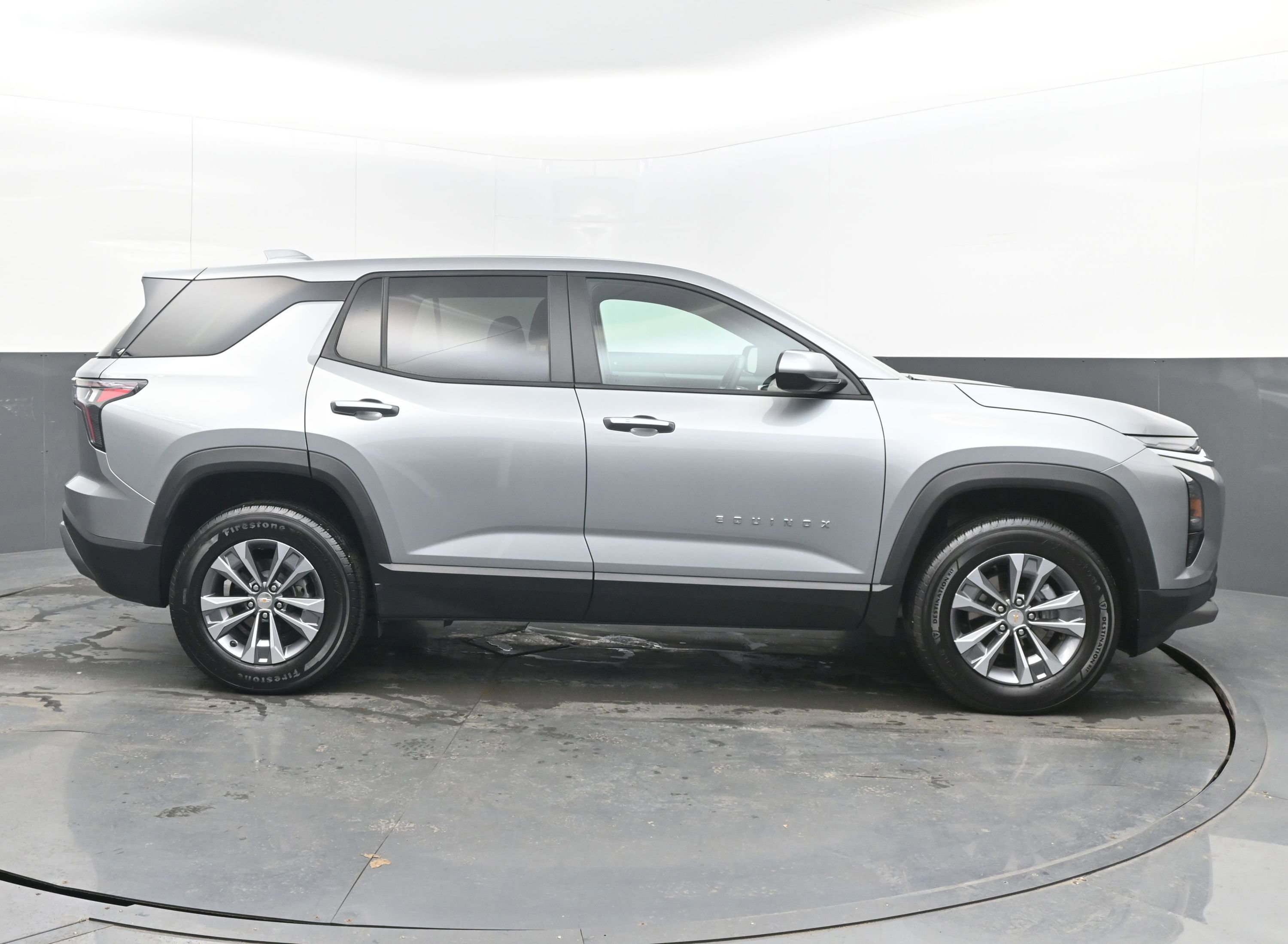 Used 2025 Chevrolet Equinox LT image 10