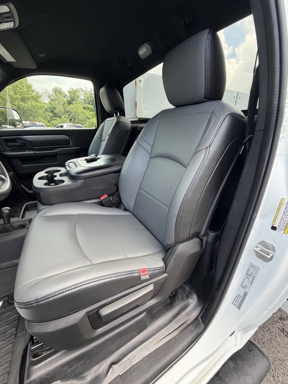 Used 2022 RAM 3500 Tradesman AWD/4WD image 30