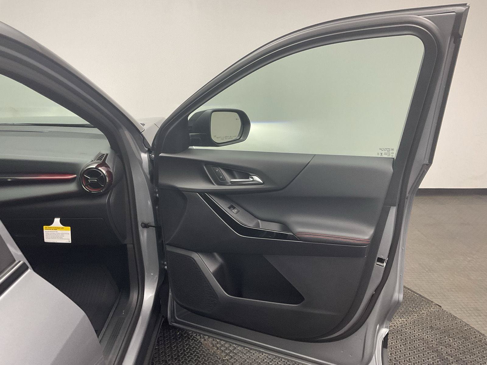 New 2027 Chevrolet Equinox RS w/ Safety and Technology Package AWD/4WD image 23