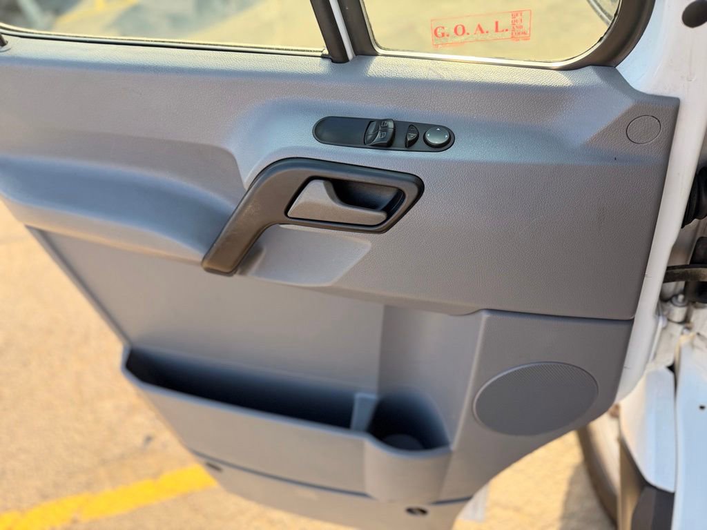 Used 2013 Mercedes-Benz Sprinter 2500 image 19