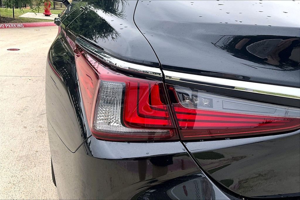 Used 2025 Lexus ES 350 FWD image 39