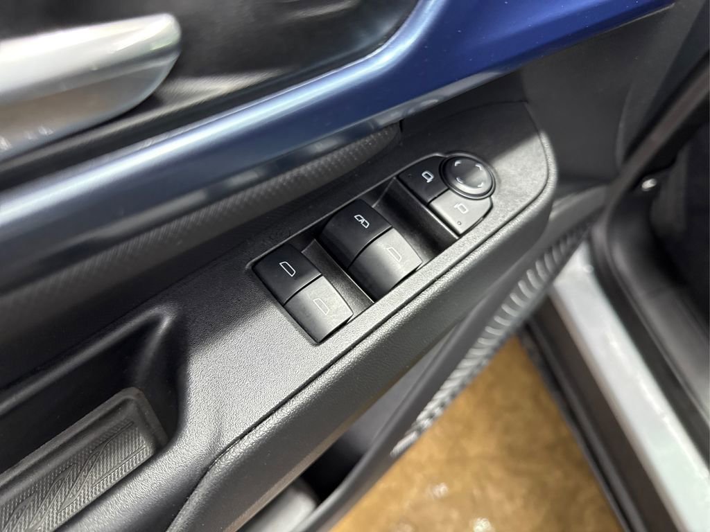 Used 2025 Chevrolet Equinox EV LT image 34