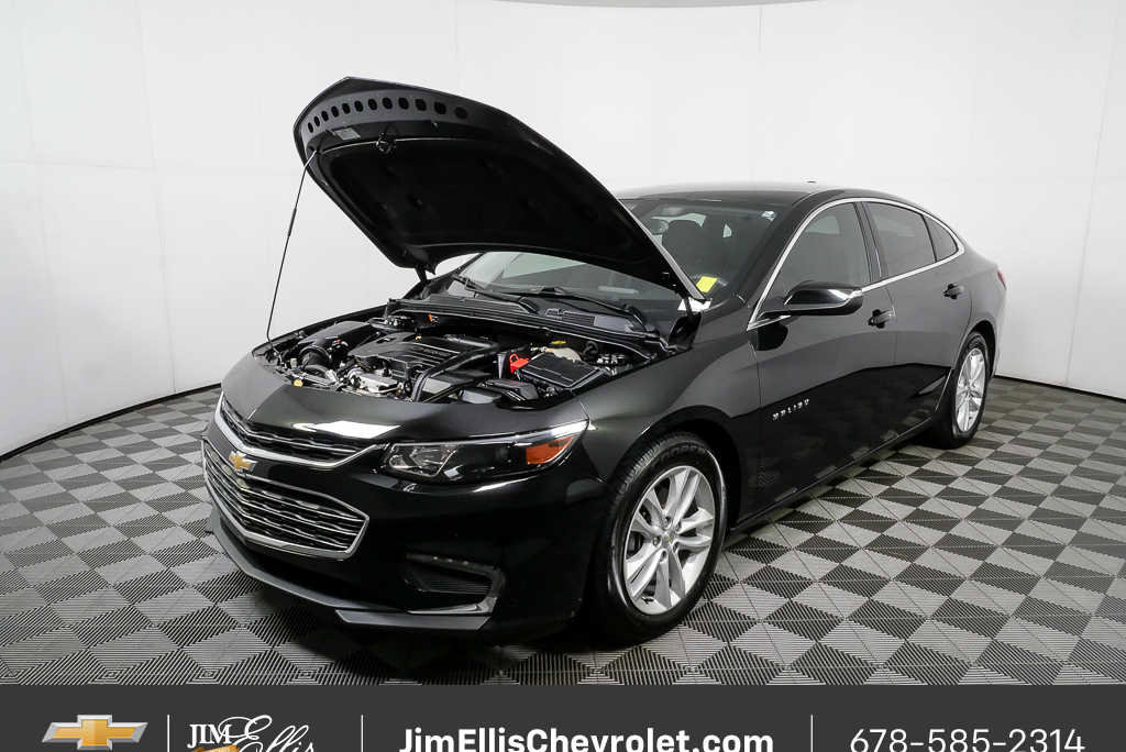 Used 2017 Chevrolet Malibu LT image 30