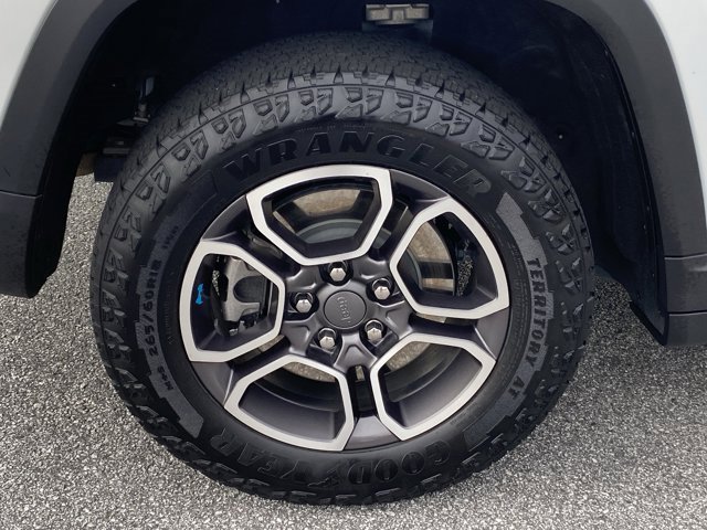 Used 2022 Jeep Grand Cherokee Trailhawk w/ Advanced Protech Group II image 32