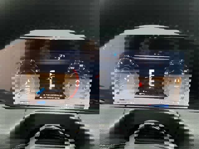 New 2025 Nissan Armada SL w/ Captain's Chari Seat Package image 14