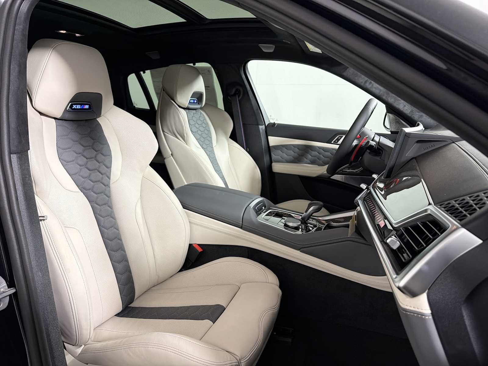 New 2026 BMW X6 M Competition image 21