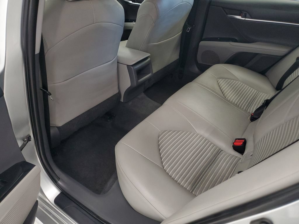 Used 2018 Toyota Camry SE FWD image 24