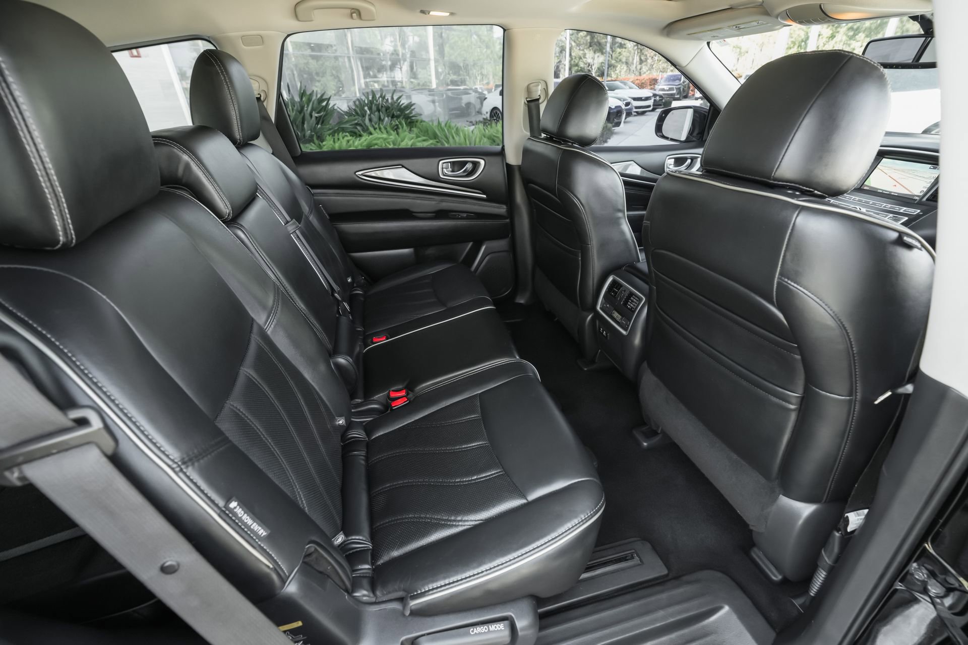 Used 2020 INFINITI QX60 Luxe w/ Essential Package image 37