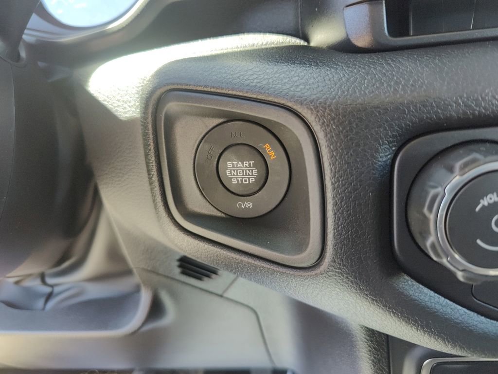 New 2025 Jeep Gladiator Willys image 23