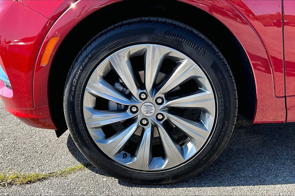 Used 2026 Buick Envista Avenir FWD image 11