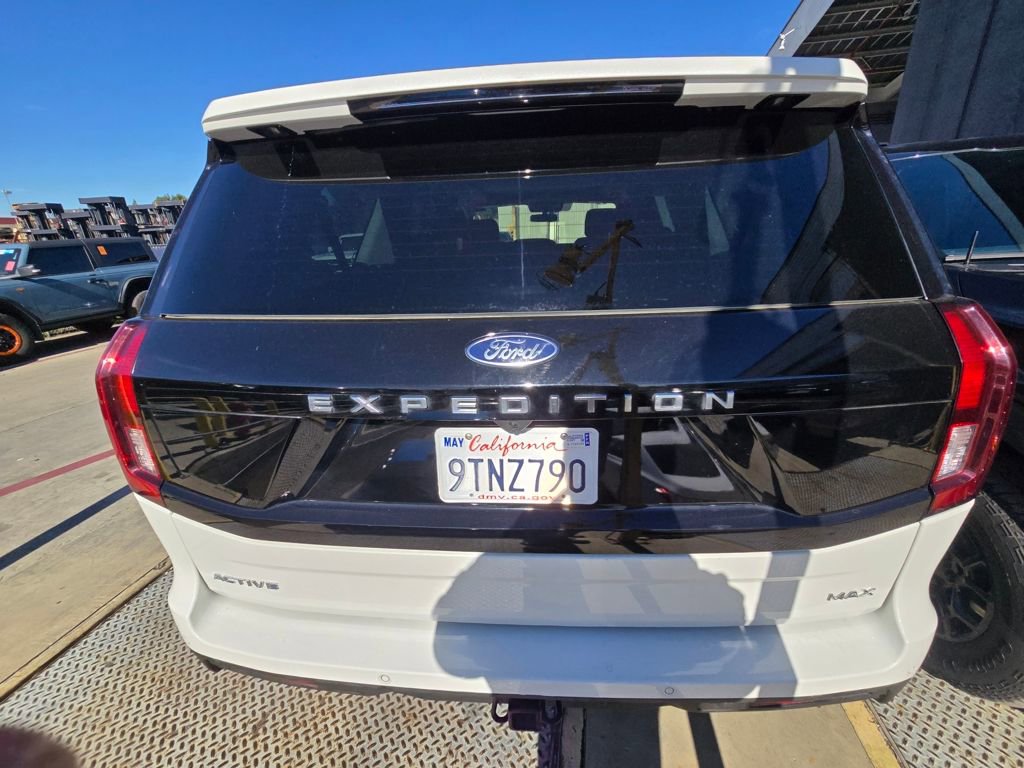 Used 2025 Ford Expedition Max Active image 8