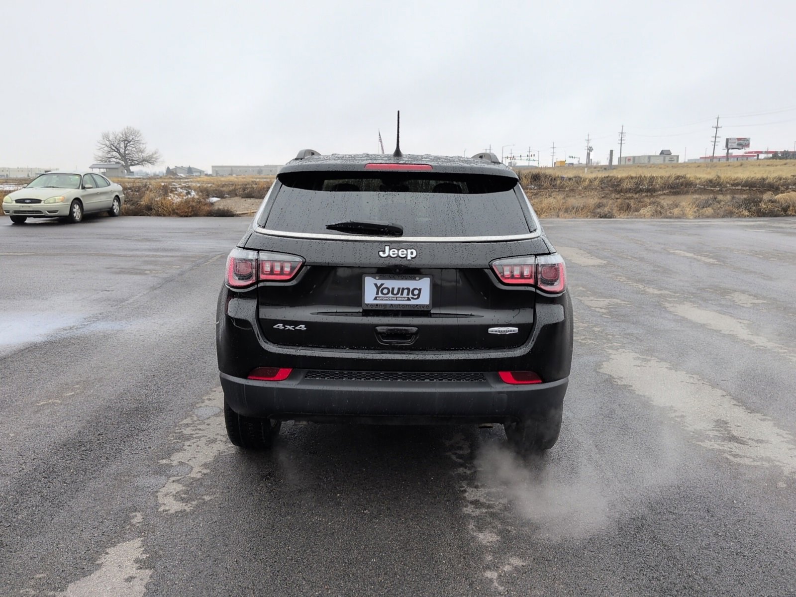 Used 2024 Jeep Compass Latitude image 6