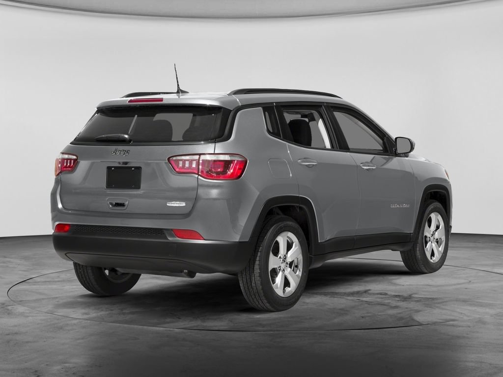 Used 2017 Jeep Compass Limited AWD/4WD image 2