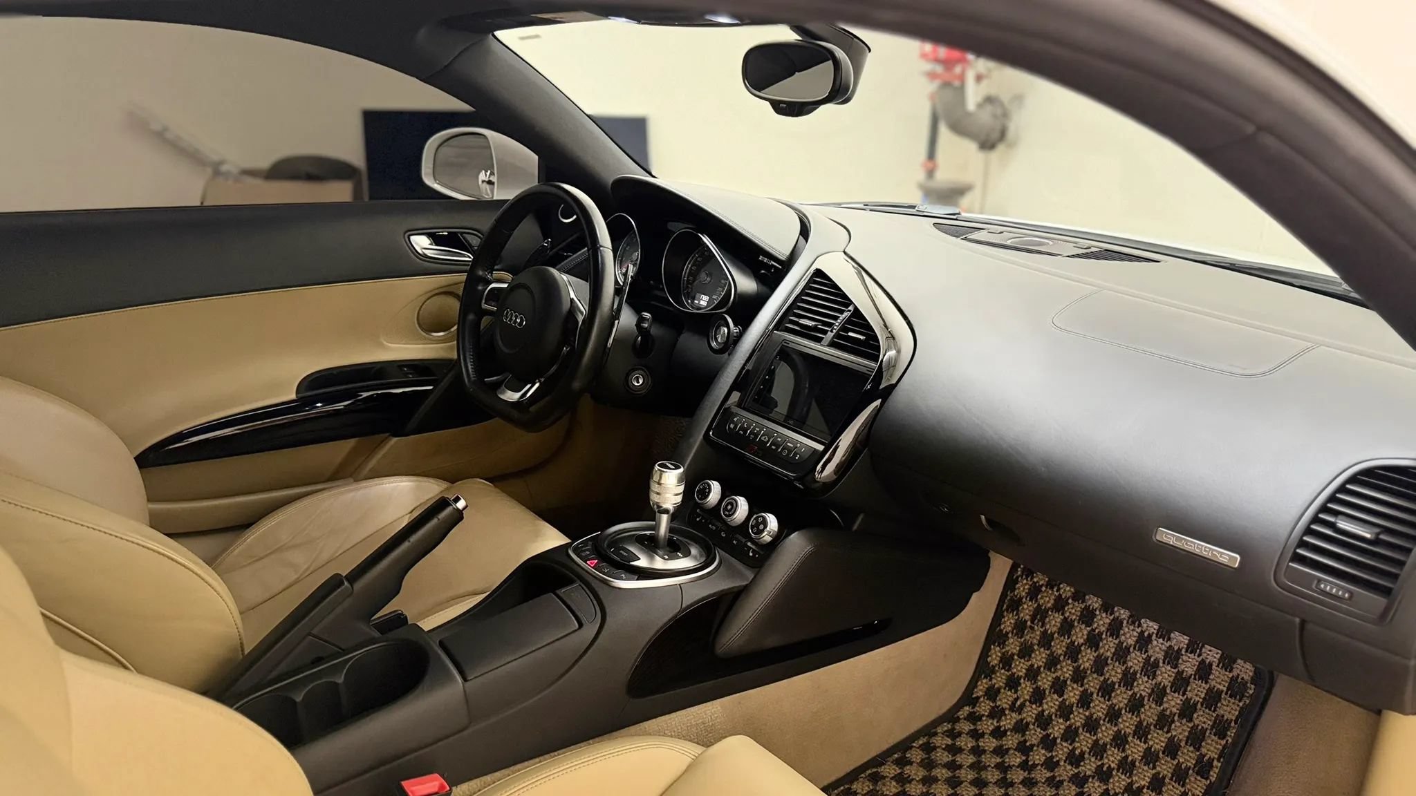 Used 2012 Audi R8 V8 AWD/4WD image 17