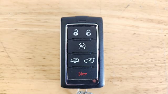 Used 2024 Jeep Grand Wagoneer Series III w/ Rear Seat Video Group 1 AWD/4WD image 9