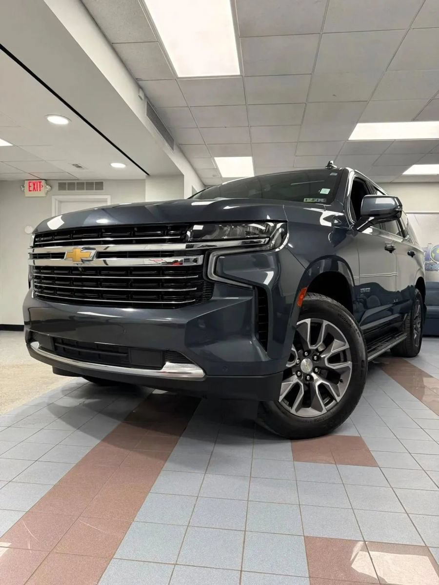 Used 2021 Chevrolet Tahoe LT w/ LT Signature Package AWD/4WD image 1