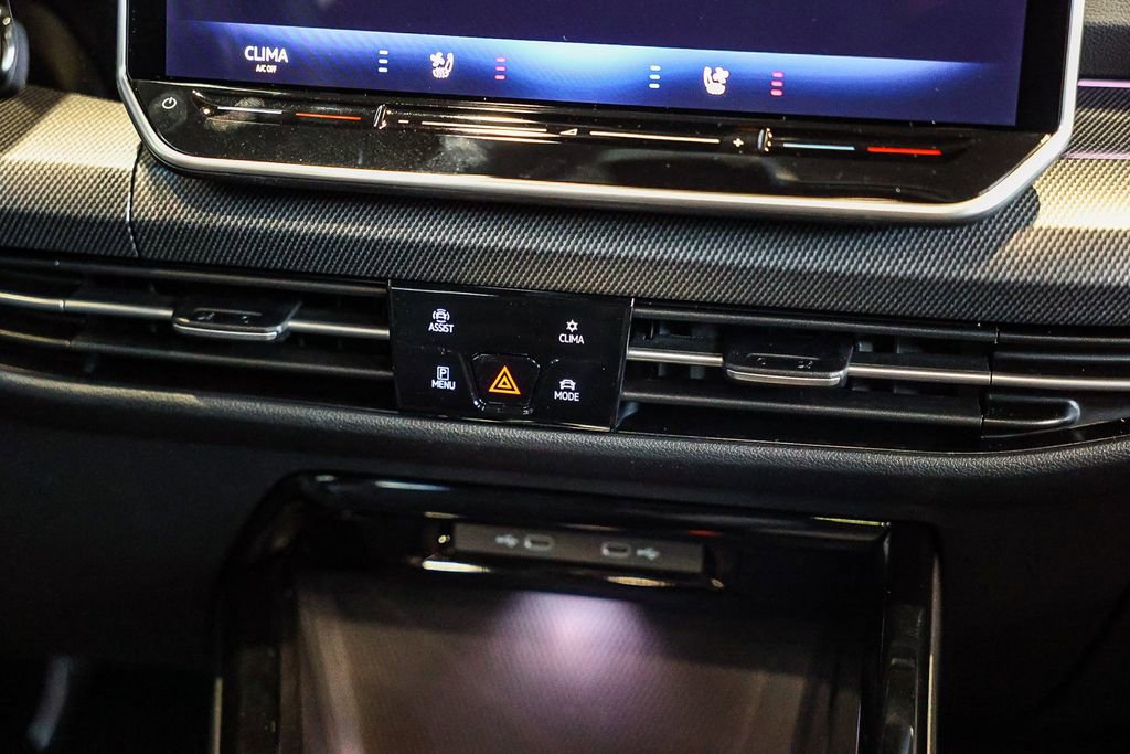 New 2026 Volkswagen Golf image 22