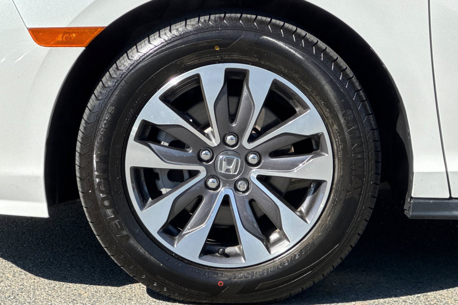 Used 2023 Honda Odyssey EX-L image 13