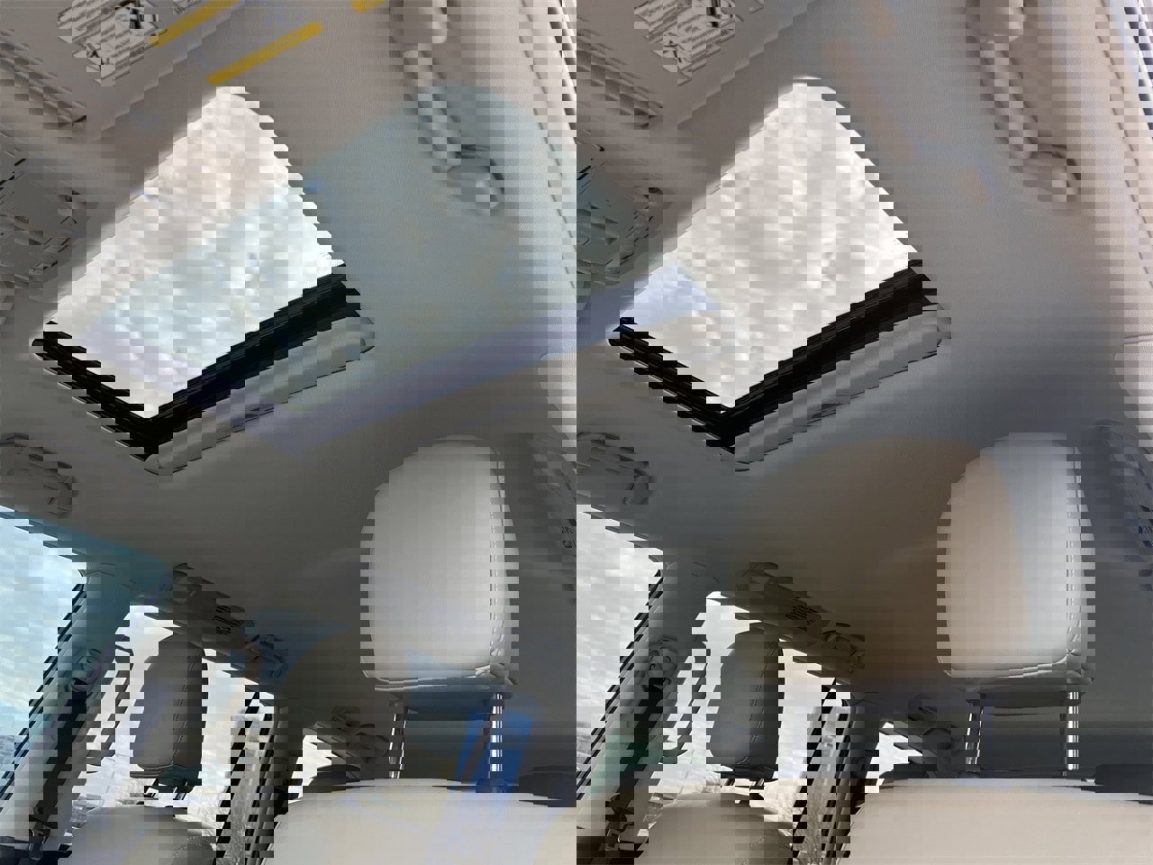 Used 2023 INFINITI QX80 Premium Select w/ All-Season Package image 23