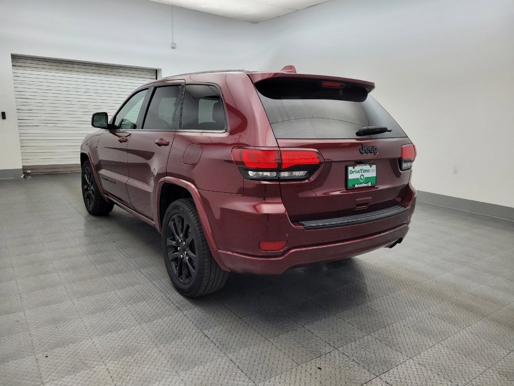 Used 2018 Jeep Grand Cherokee Altitude image 5