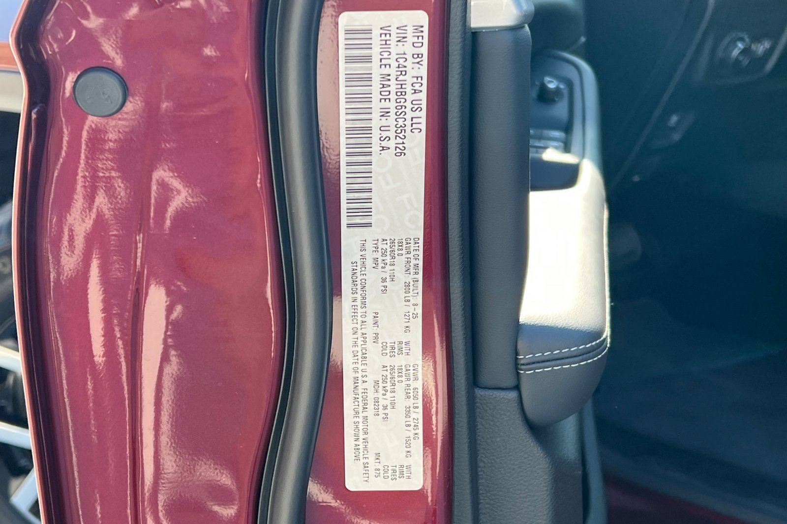New 2025 Jeep Grand Cherokee Limited w/ Luxury Tech Group II image 28