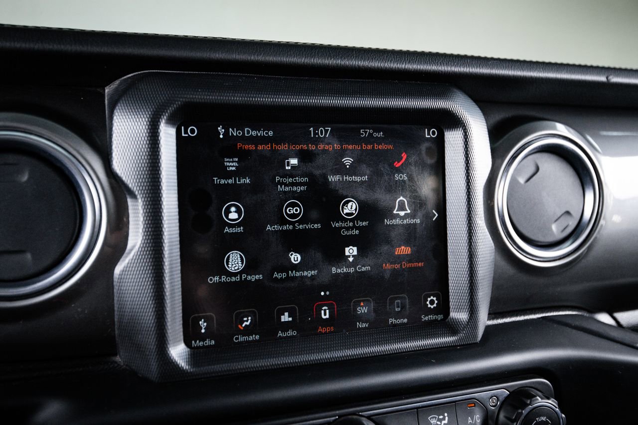 Used 2020 Jeep Wrangler Unlimited Sahara AWD/4WD image 18