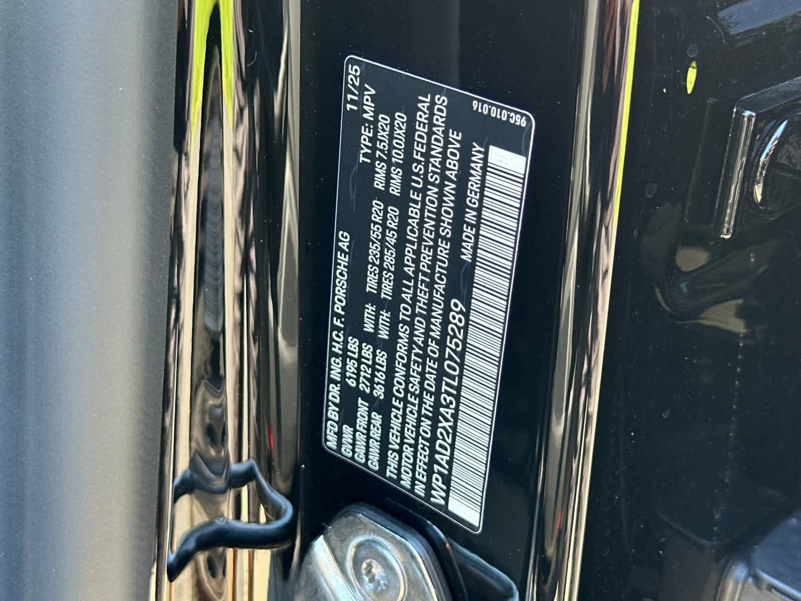 New 2026 Porsche Macan Electric RWD image 34