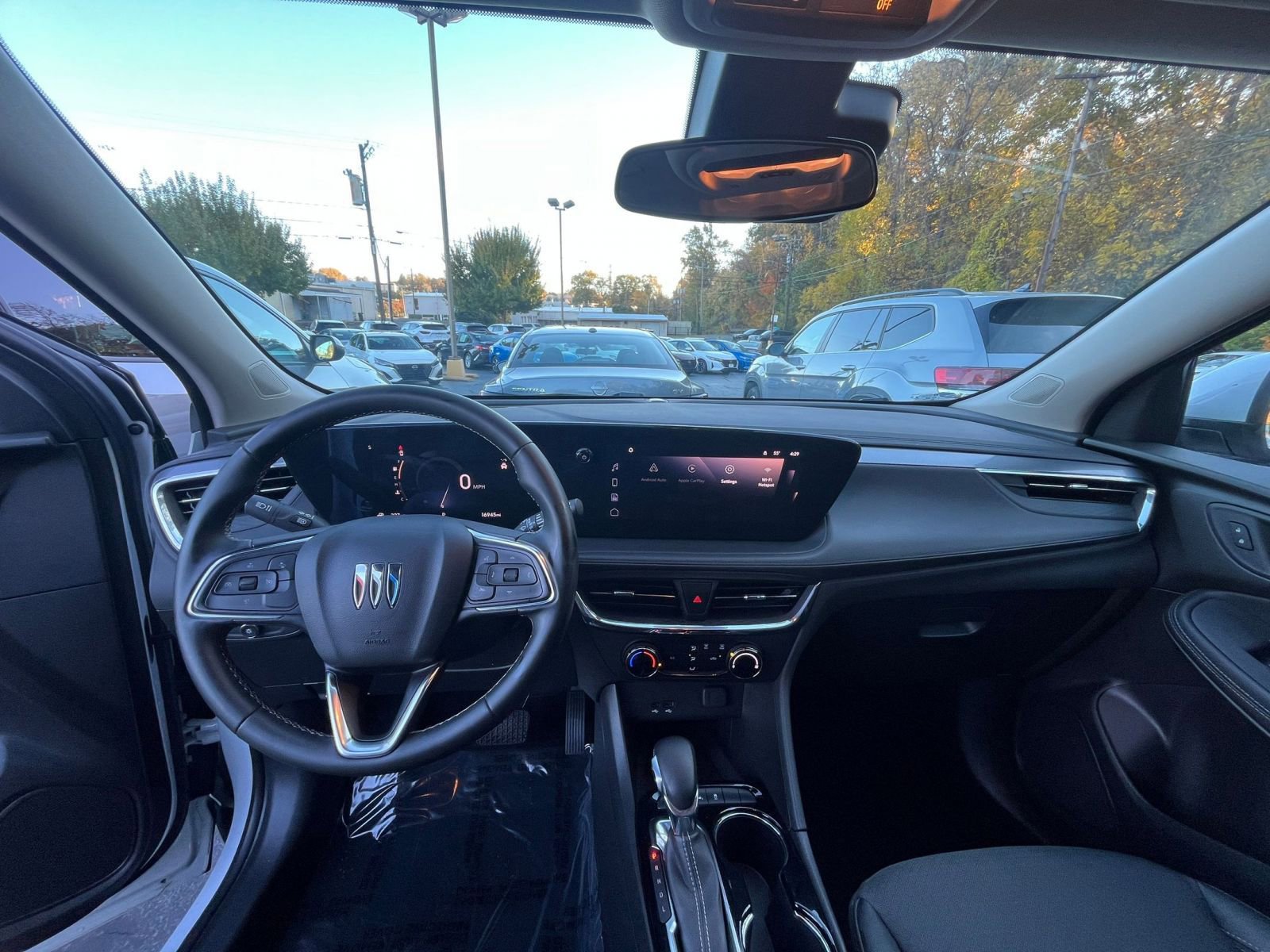 Used 2025 Buick Encore GX Preferred image 29