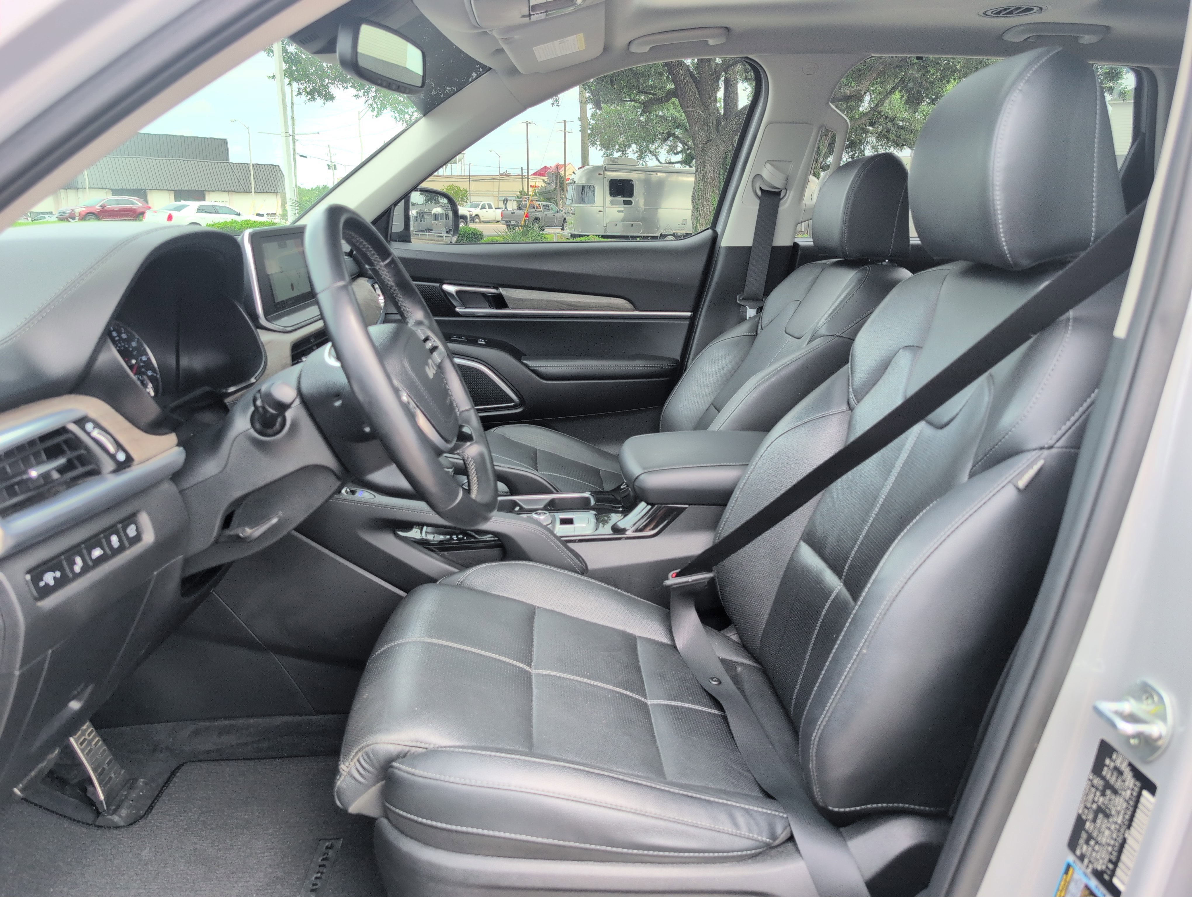 Used 2022 Kia Telluride SX w/ Nightfall Edition Package AWD/4WD image 13
