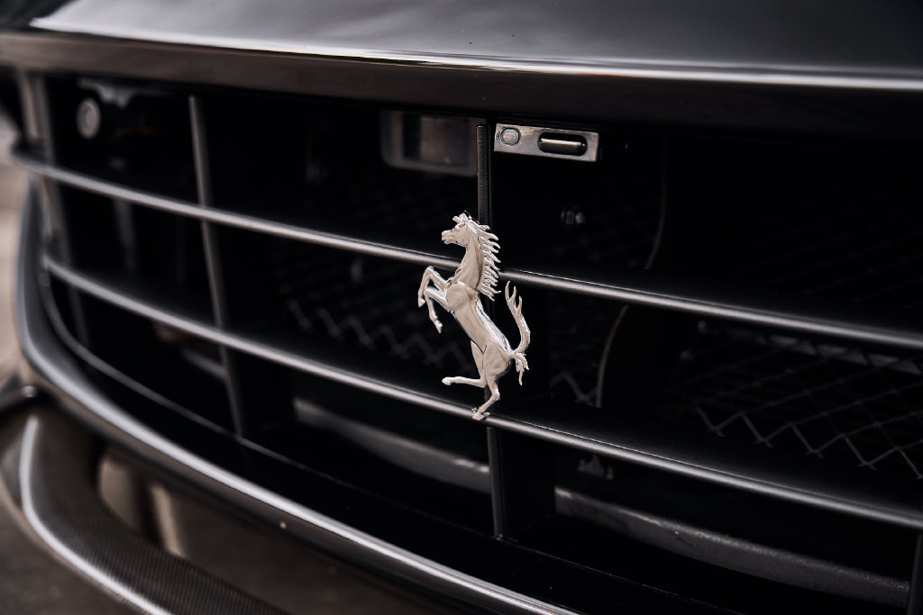 Used 2015 Ferrari F12 Berlinetta RWD image 7