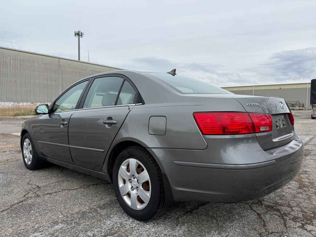 Used 2009 Hyundai Sonata GLS FWD image 5
