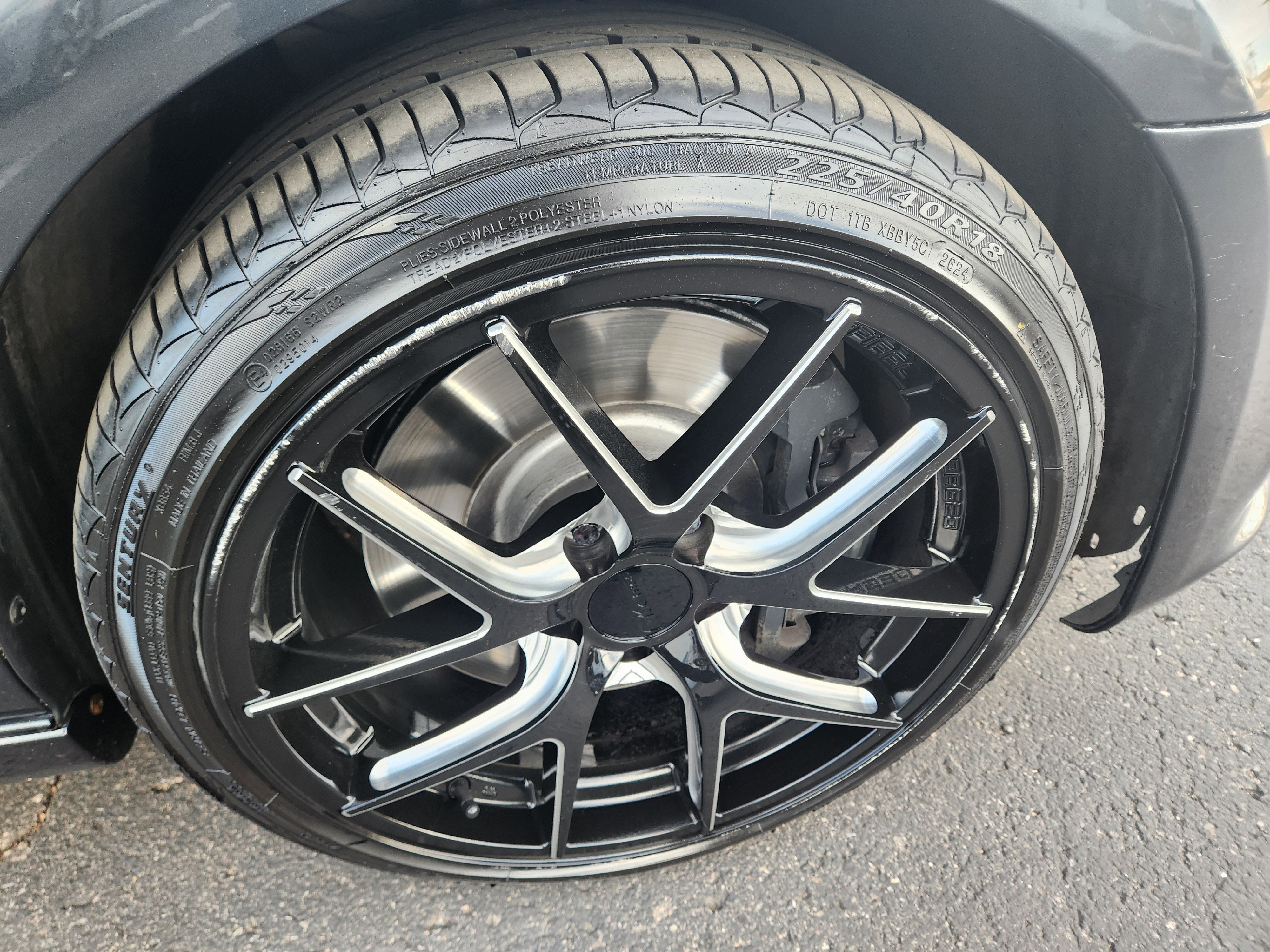 Used 2013 Volkswagen Golf R 2-Door image 30