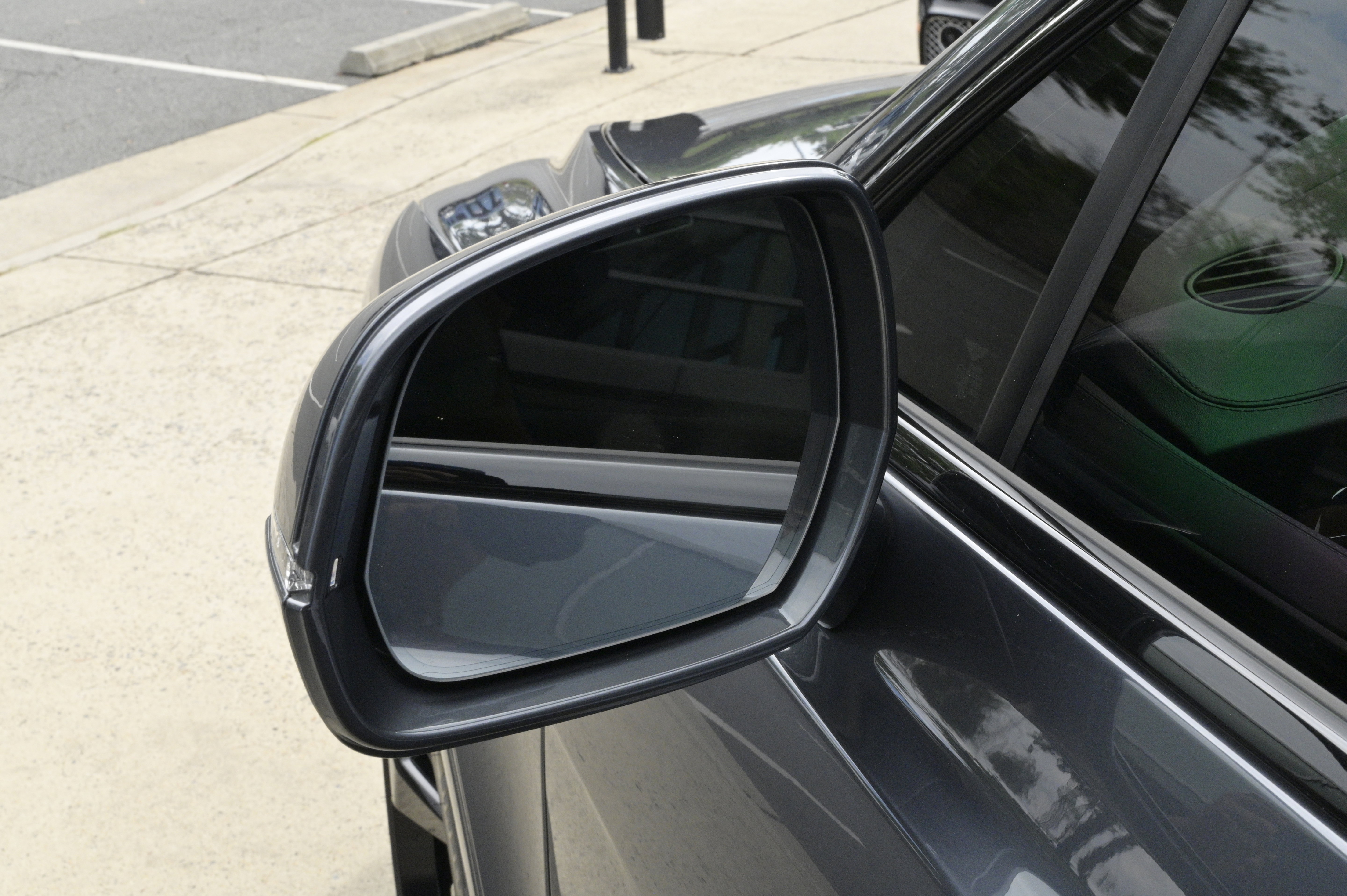 Used 2021 Bentley Bentayga AWD/4WD image 14