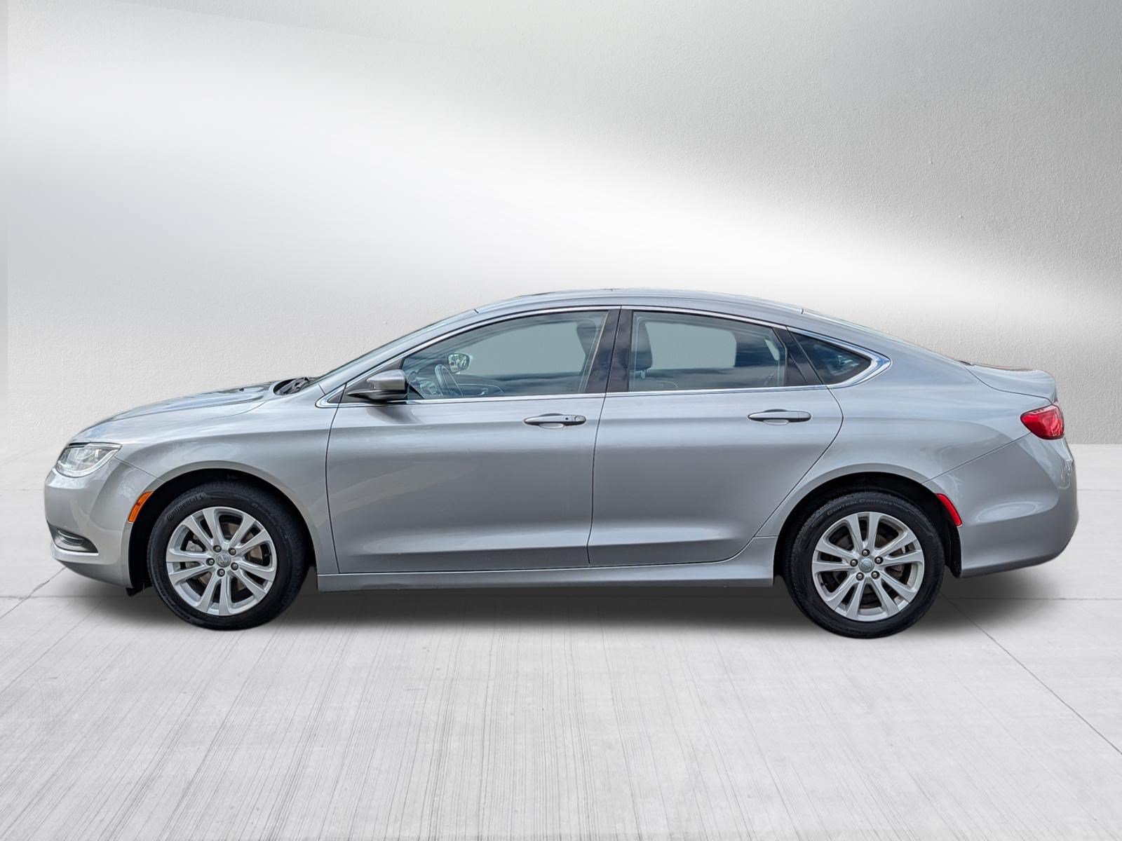 Used 2017 Chrysler 200 LX FWD image 4
