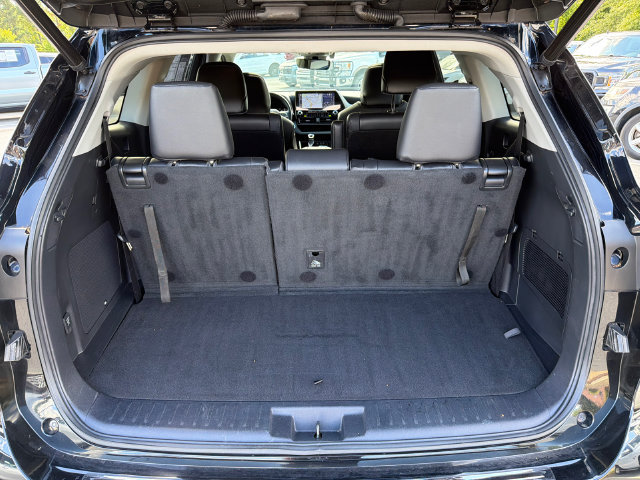 Used 2021 Toyota Highlander Limited FWD image 18