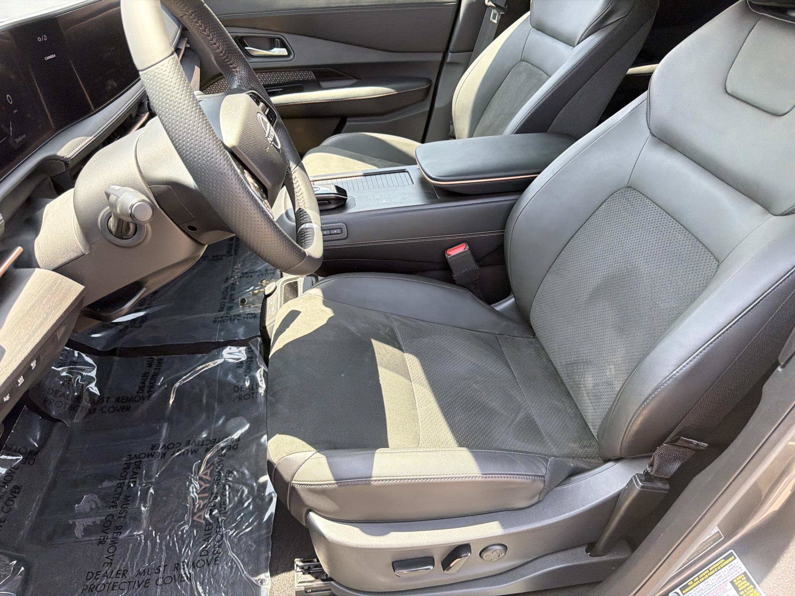Used 2025 Nissan Ariya FWD image 18