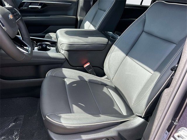 New 2026 Chevrolet Suburban Premier image 26