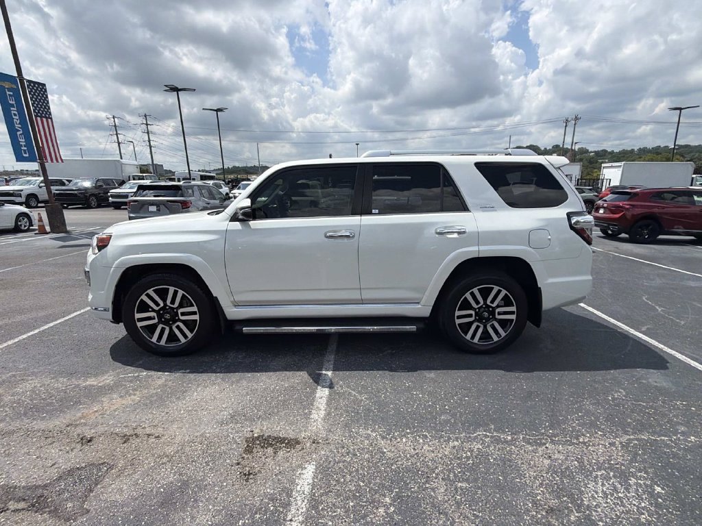 Used 2023 Toyota 4Runner Limited RWD image 6