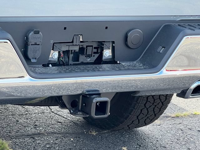 New 2026 Chevrolet Silverado 1500 LT w/ Z71 Off-Road Package AWD/4WD image 7