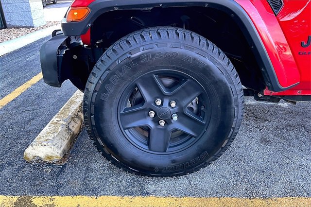 Used 2021 Jeep Gladiator Sport image 27